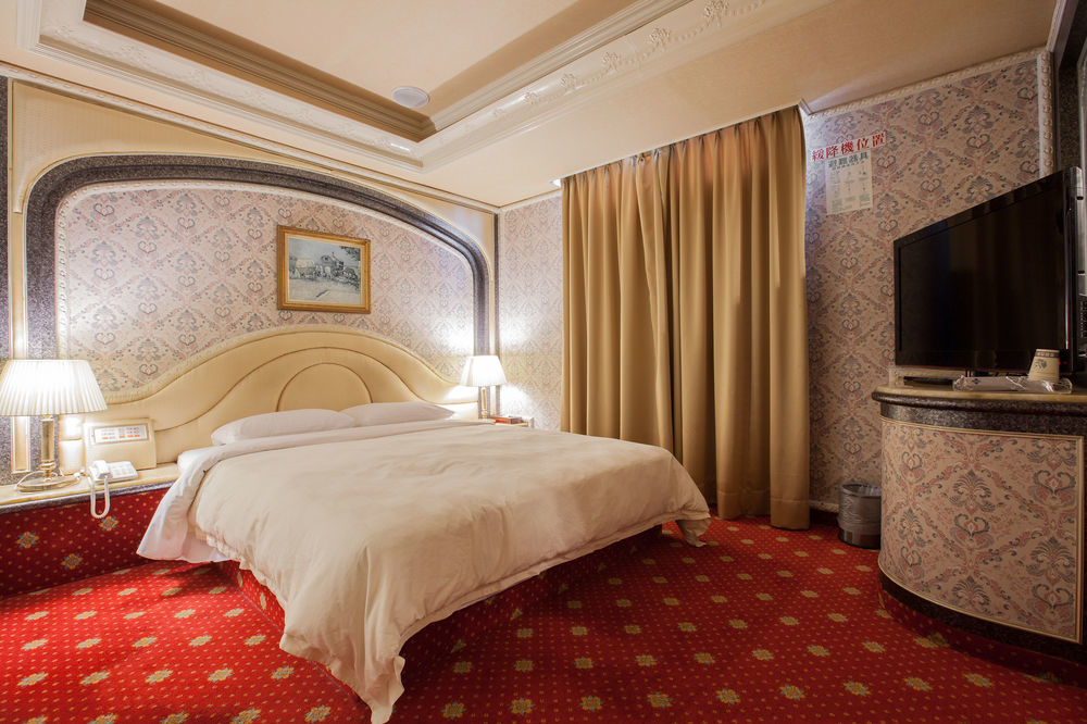 Mila Hotel Đài Trung Ngoại thất bức ảnh