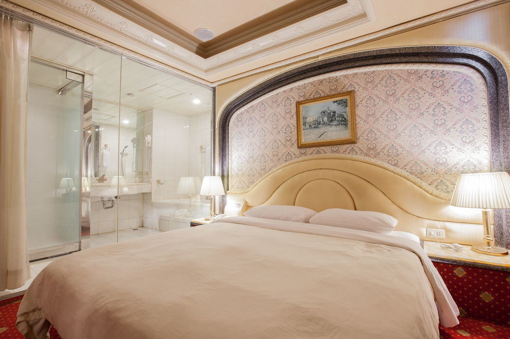 Mila Hotel Đài Trung Ngoại thất bức ảnh
